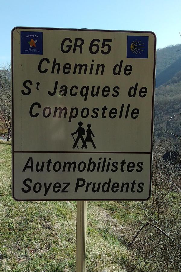 Le Compostelle De Conques Apartment Ngoại thất bức ảnh